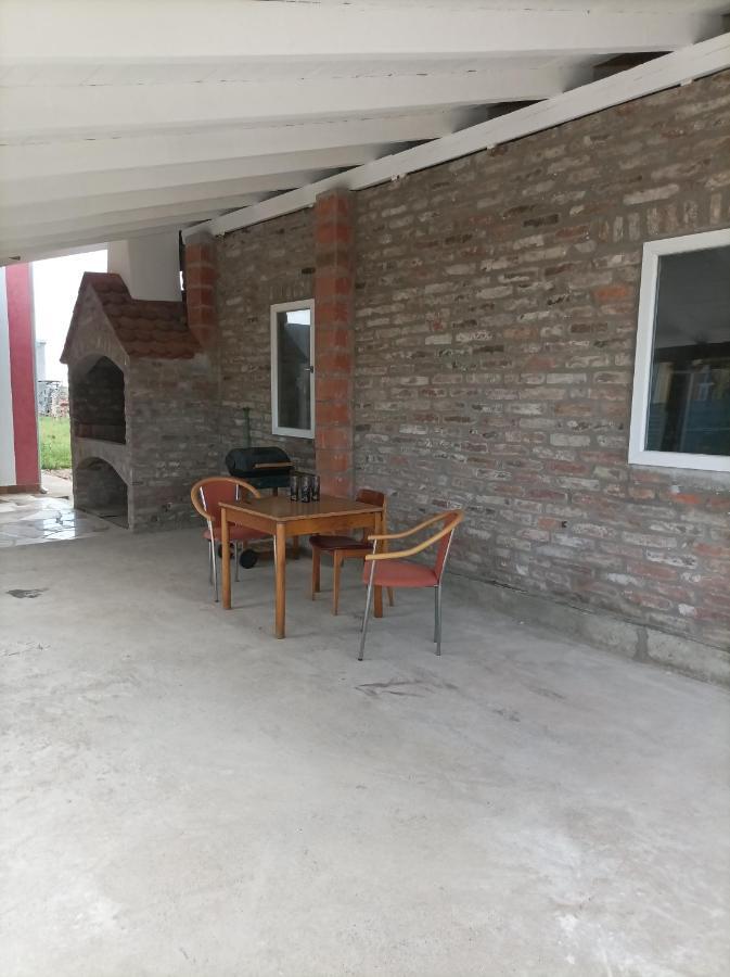 Arena Nikic Hotel Осиек Екстериор снимка