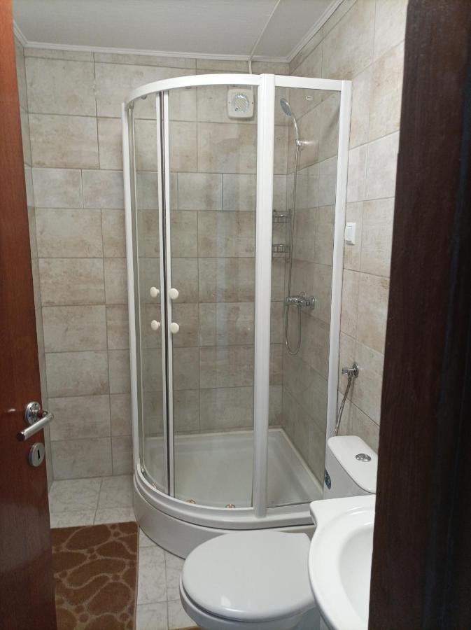 Arena Nikic Hotel Осиек Екстериор снимка